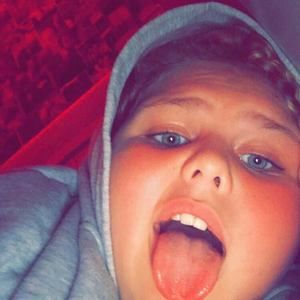 Meet your Posher, Abigail